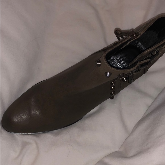 Stuart Weitzman
Kickstart Studded Ankle Boot - Picture 4 of 4